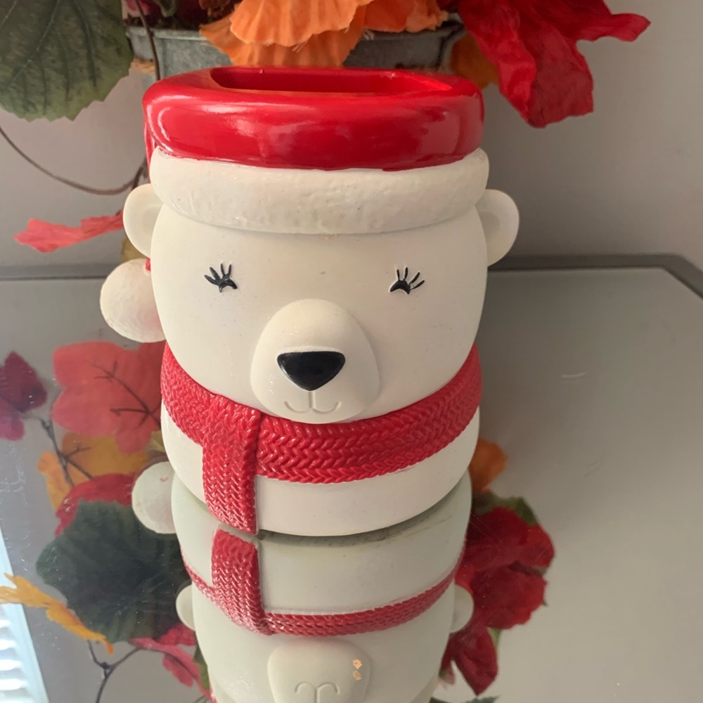 - BBW Santa Polar Bear Soap Holder